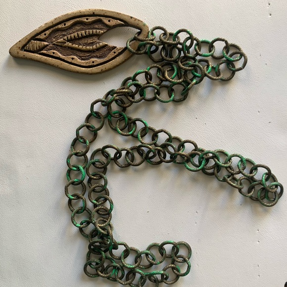 Necklace leaf pottery pendant - Picture 6 of 10